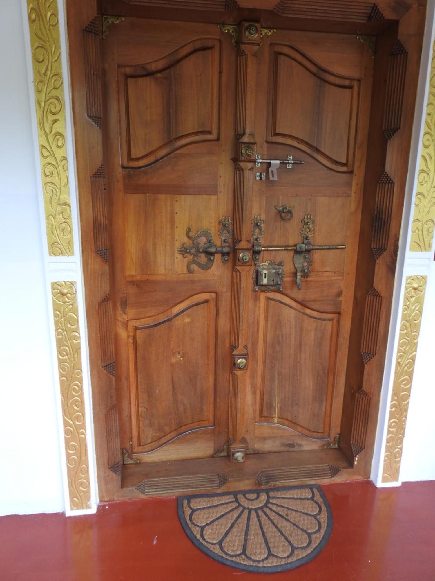 Shoreline Marari Beach Villa At Golden Beach Mararikulam Alappuzha Luaran gambar
