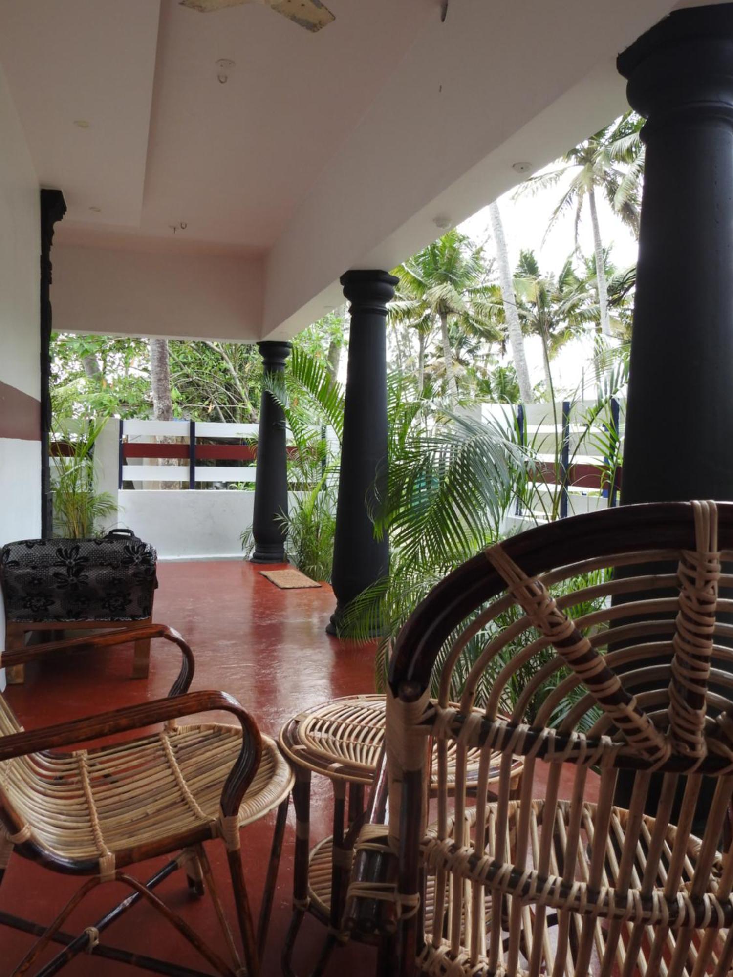 Shoreline Marari Beach Villa At Golden Beach Mararikulam Alappuzha Luaran gambar